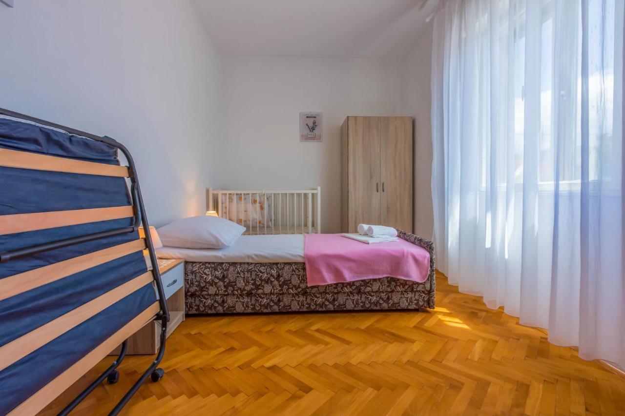 Azur Нови Винодолски Екстериор снимка